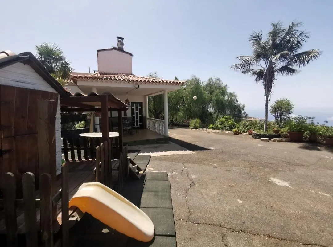 Сasa de vacaciones CASA RURAL DOLORES con PISCINA Y VISTAS A LA GOMERA Costa Adeje